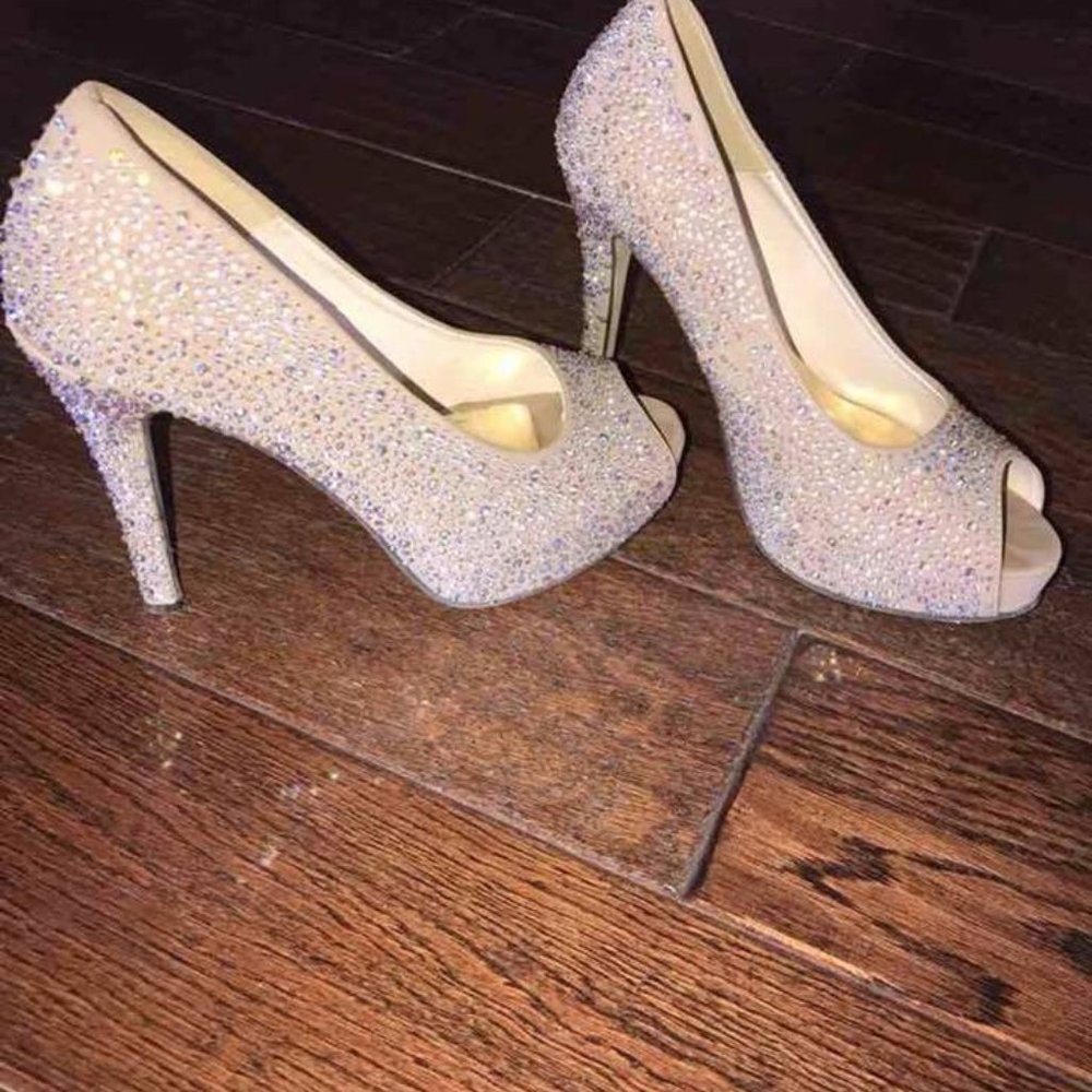Heels - Jonathan Kayne